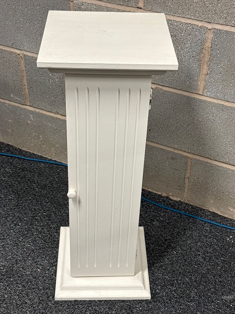Lot 145: Plant Stand / Lamp Stand with Cupboard and Shelves