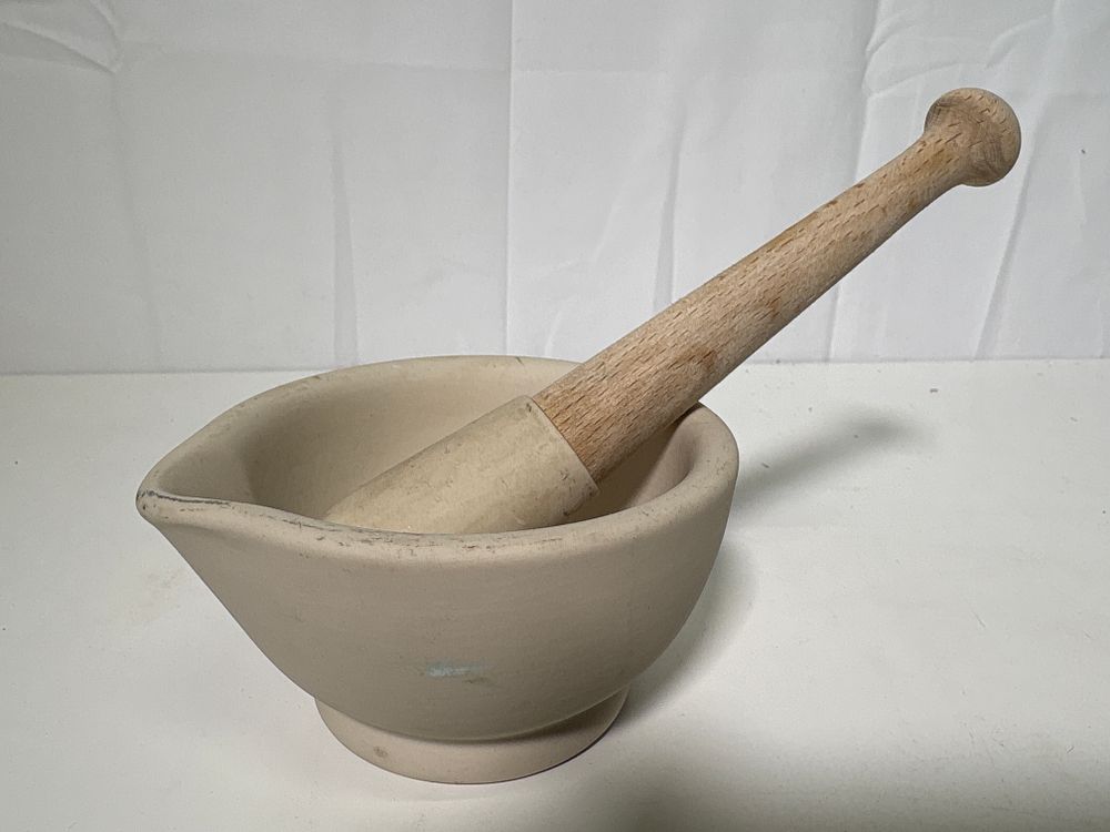 Lot 160: Pestle and Mortar