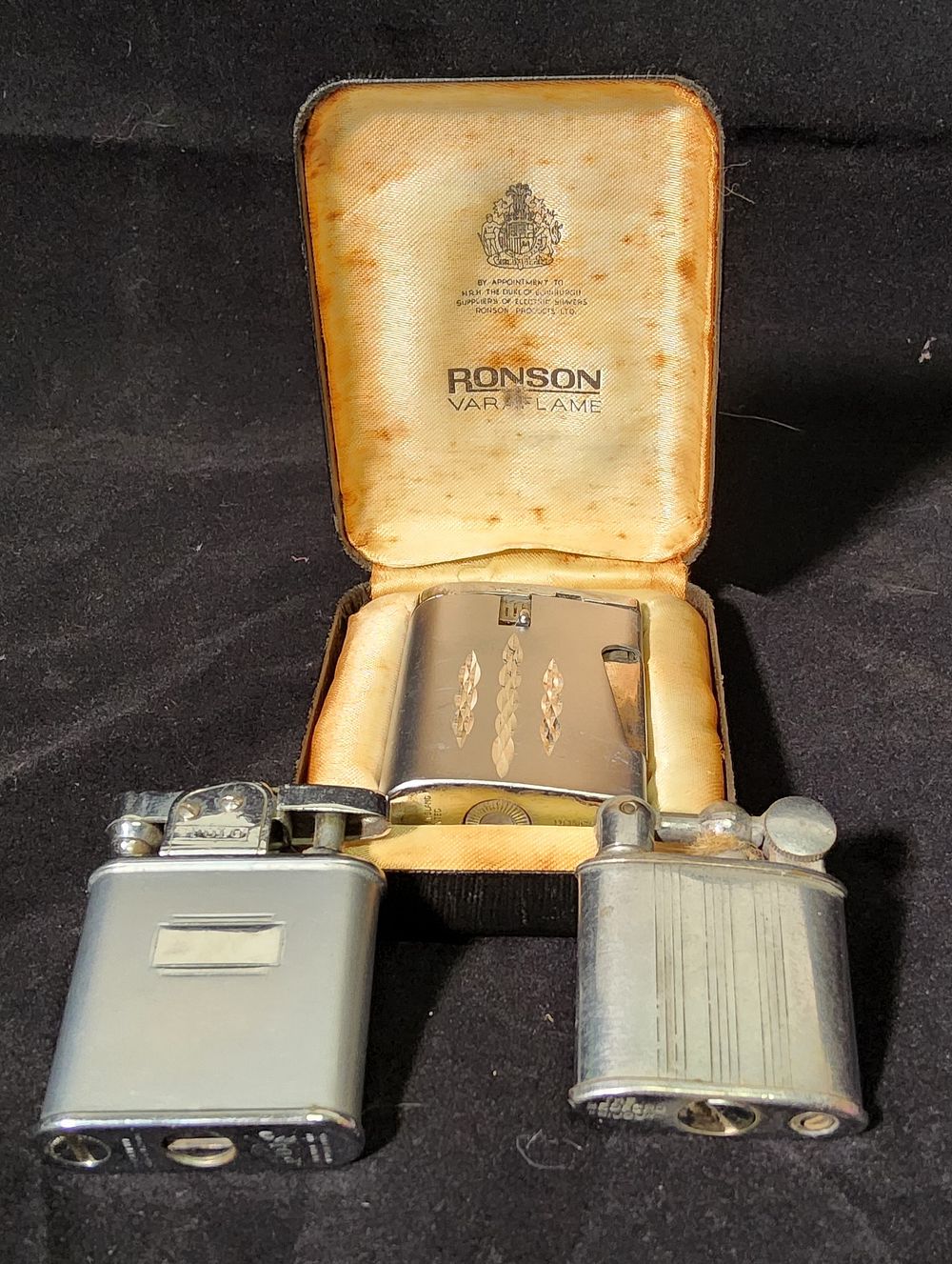 Lot 224: 3 x Vintage lighters