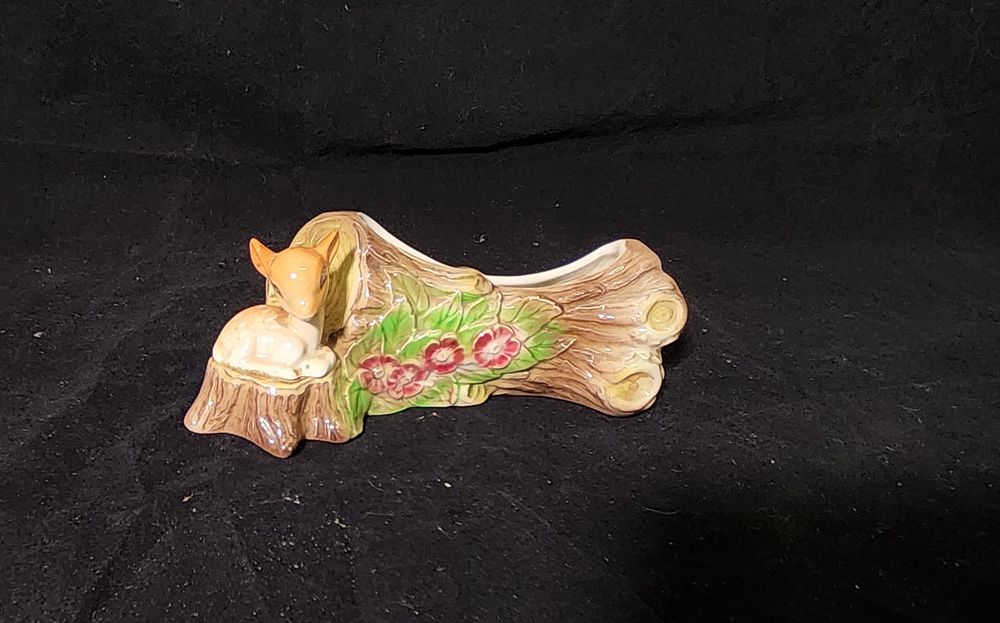 Lot 256: Vintage Hornsea pottery "Fauna Royal" .