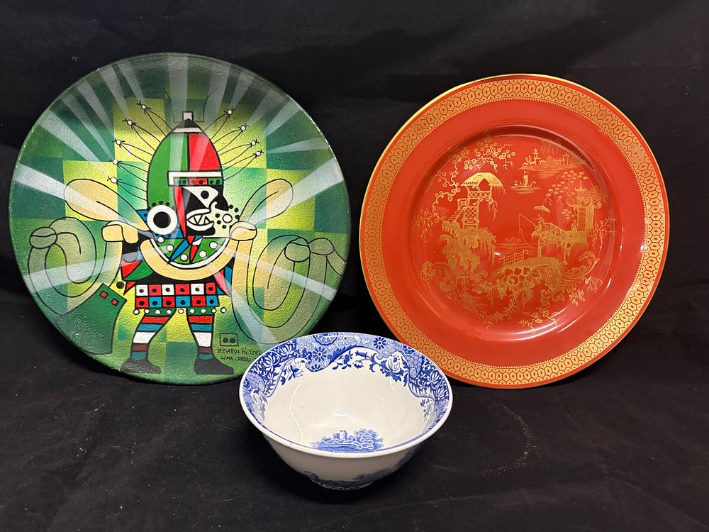 Lot 257: Vintage Spode Plate and Bowl with a Peruvian Art plate signed by artist.