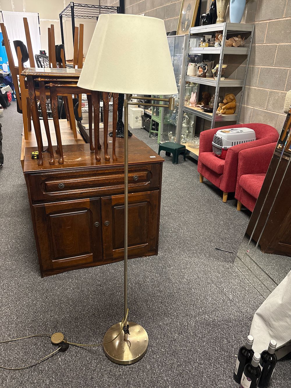 Lot 125a: Adjustable Standard Lamp