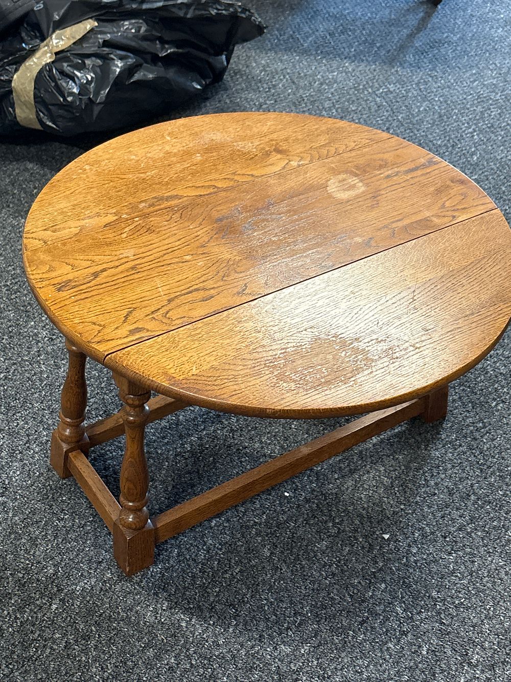 Lot 250: Small Drop Leaf Coffee Table