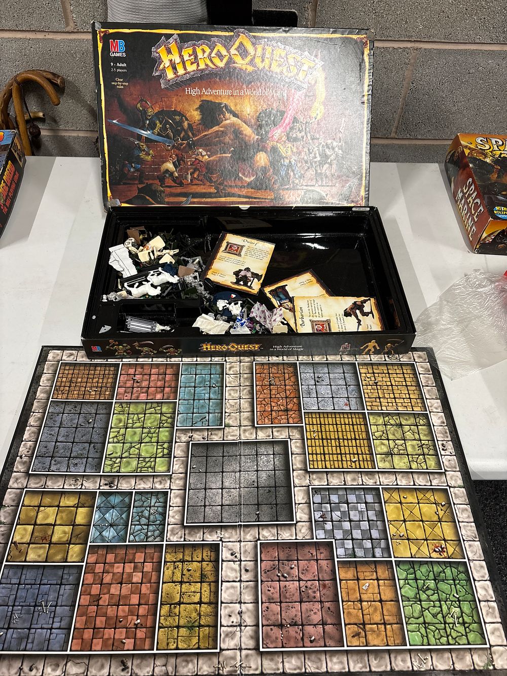 Lot 293: MB Games Hero Quest