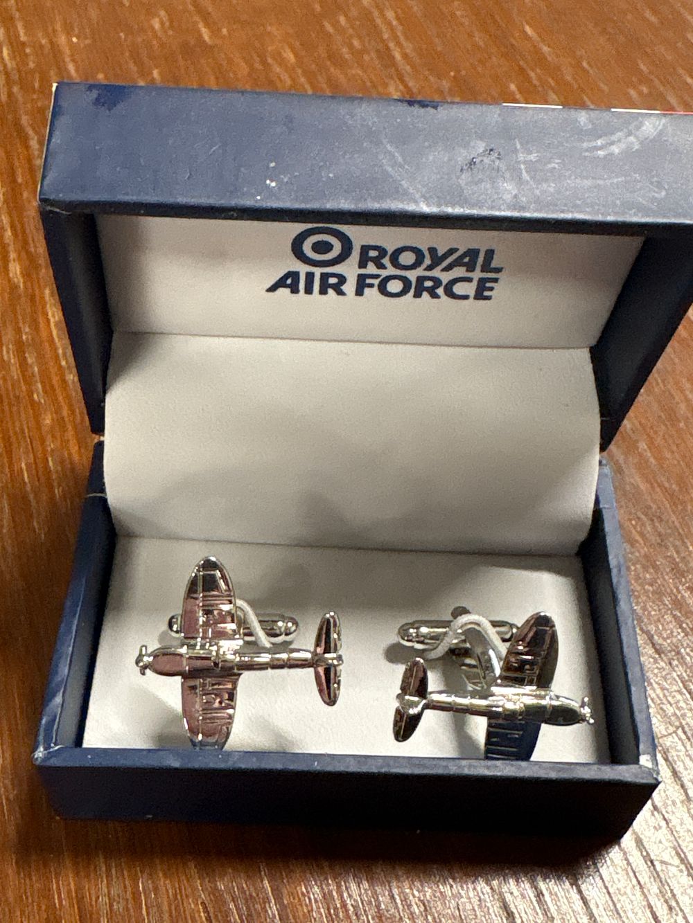 Lot 217a: Pair of RAF Cufflinks