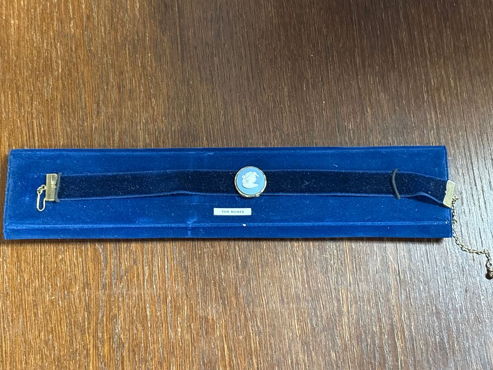 Lot 221a: Vintage Stratton Wedgewood Muses Choker
