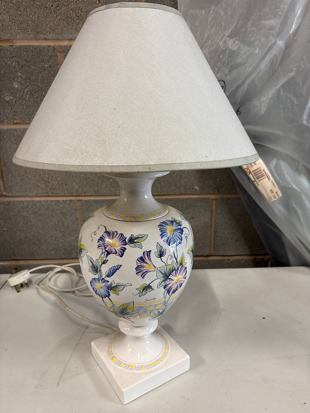 Lot 250c: Decorative Saville Lamp