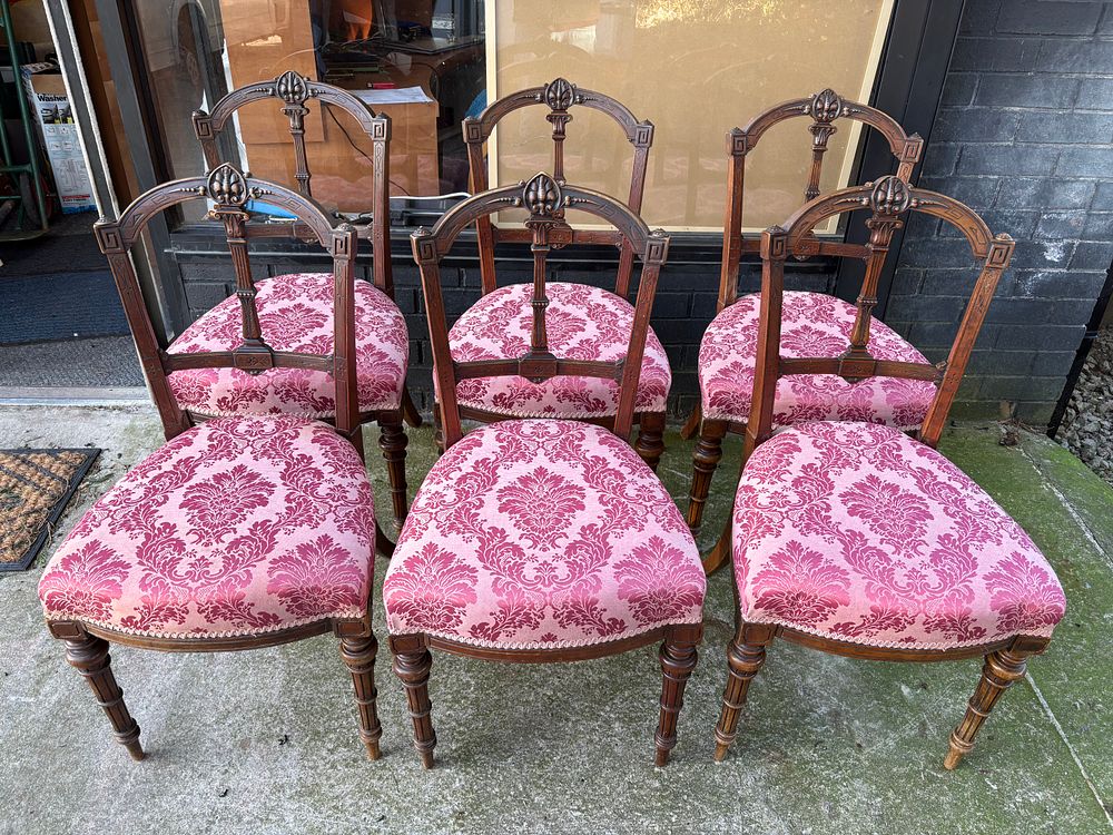 Lot 147b: Set of 6 Late Victorian Walnut Dining Chairs