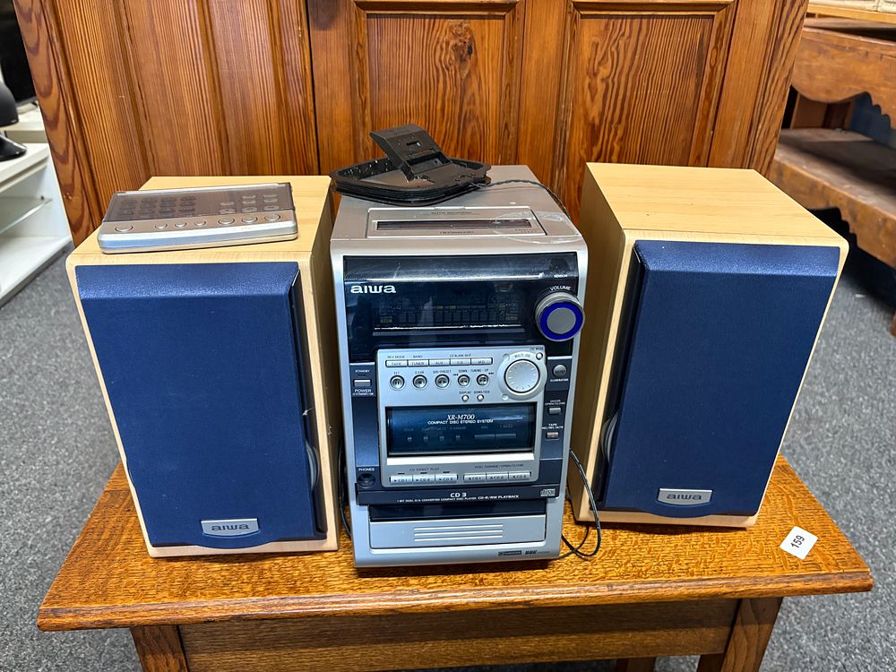 Lot 159a: Aiwa Stereo Stsyem With Remote