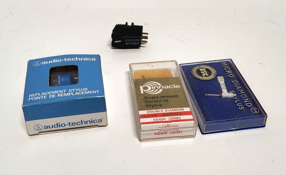 Lot 184a: 4 x Record Player Styluses.