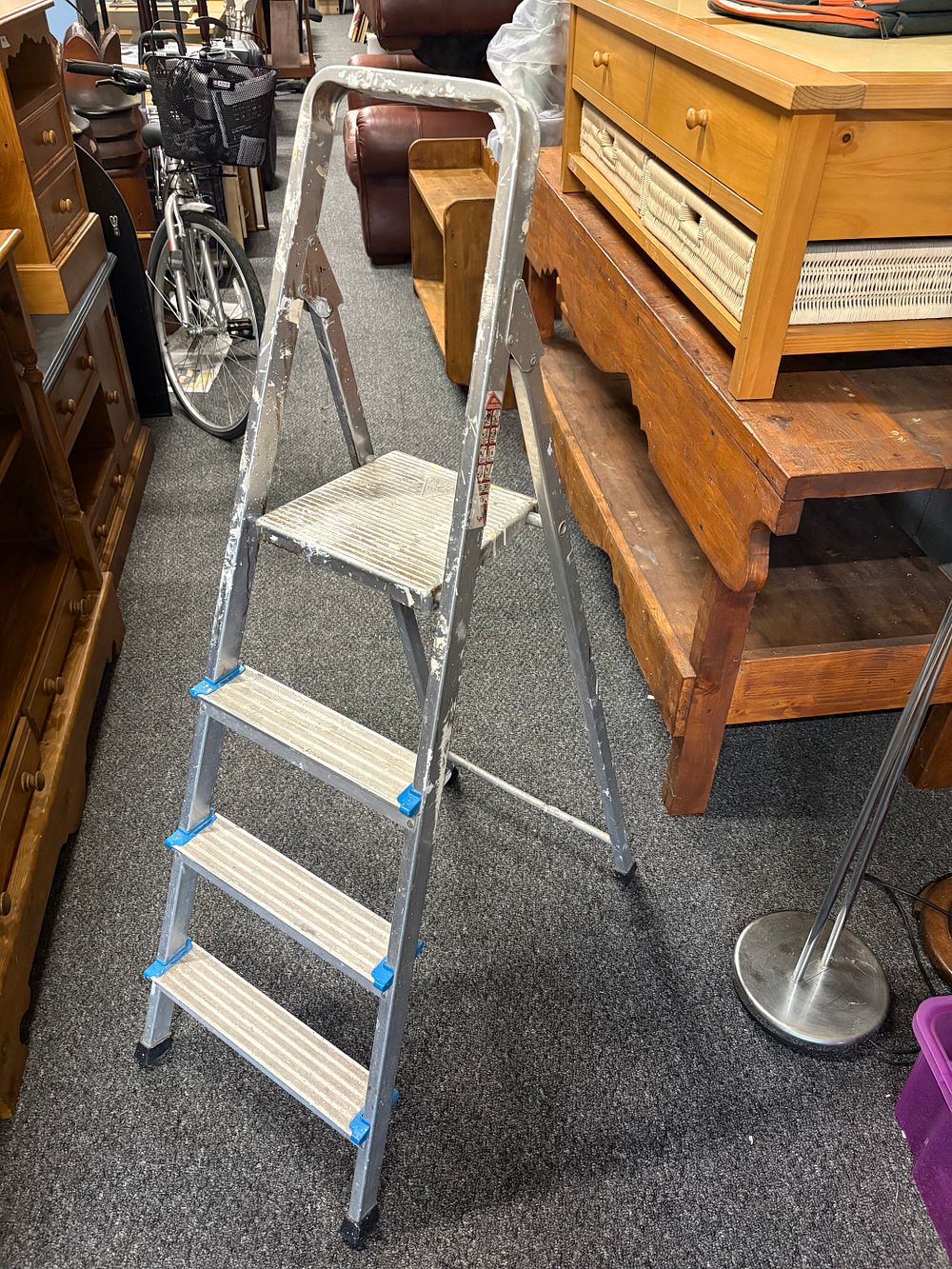 Lot 201a: Beldray Aluminium Stepladder