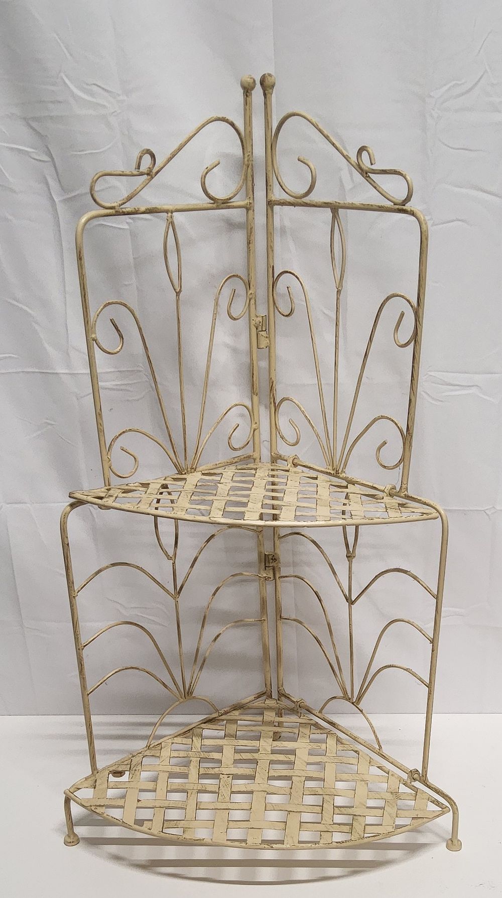 Lot 191a: Foldable corner lattice metal plant stand.