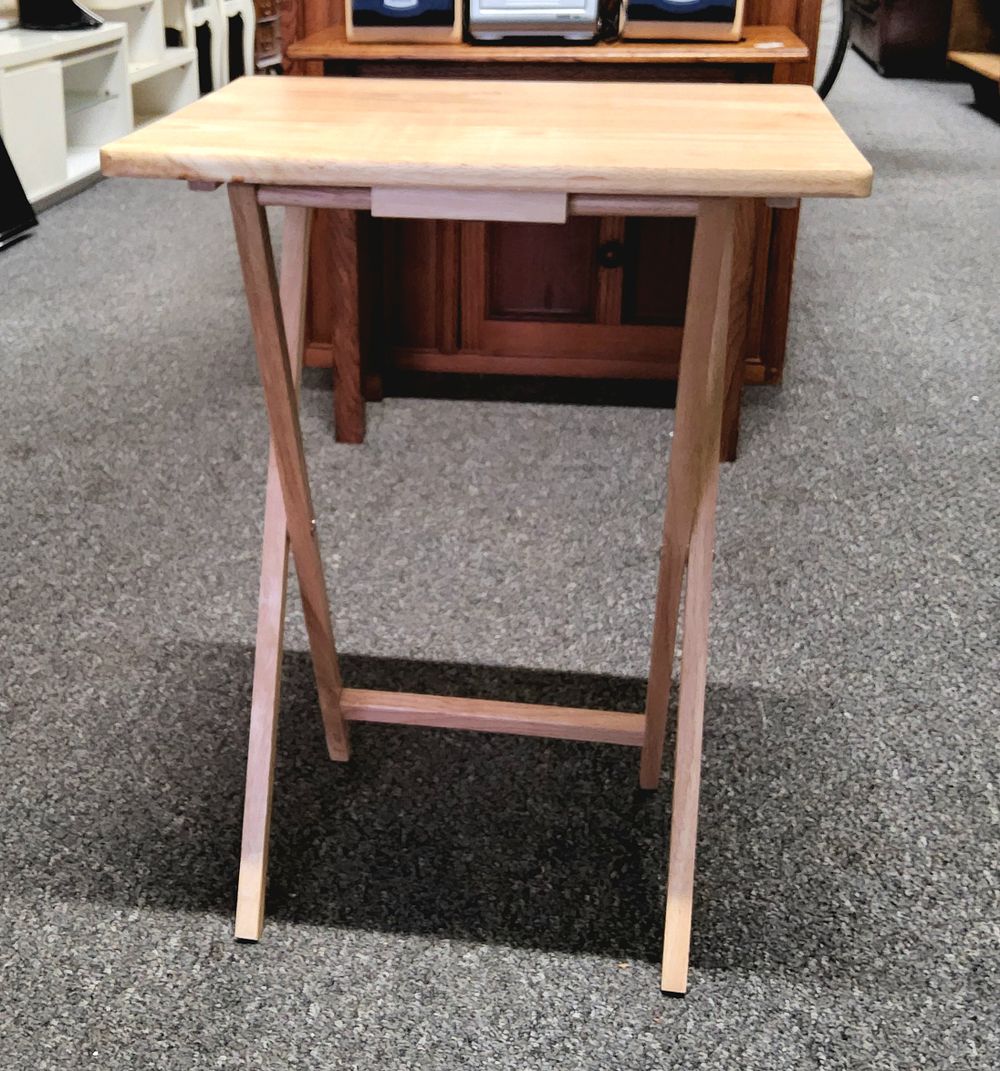Lot 186c: Foldaway TV tray table.