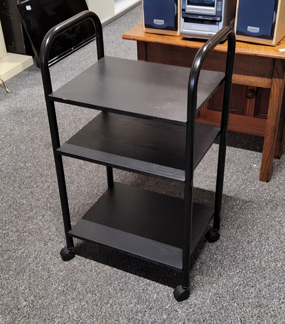 Lot 136a: 3 tier Console trolley