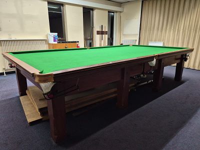 Burroughs and Watts Full Size 12ft Snooker Table. Arrowflight Cushions. Delivery Available, Cost 