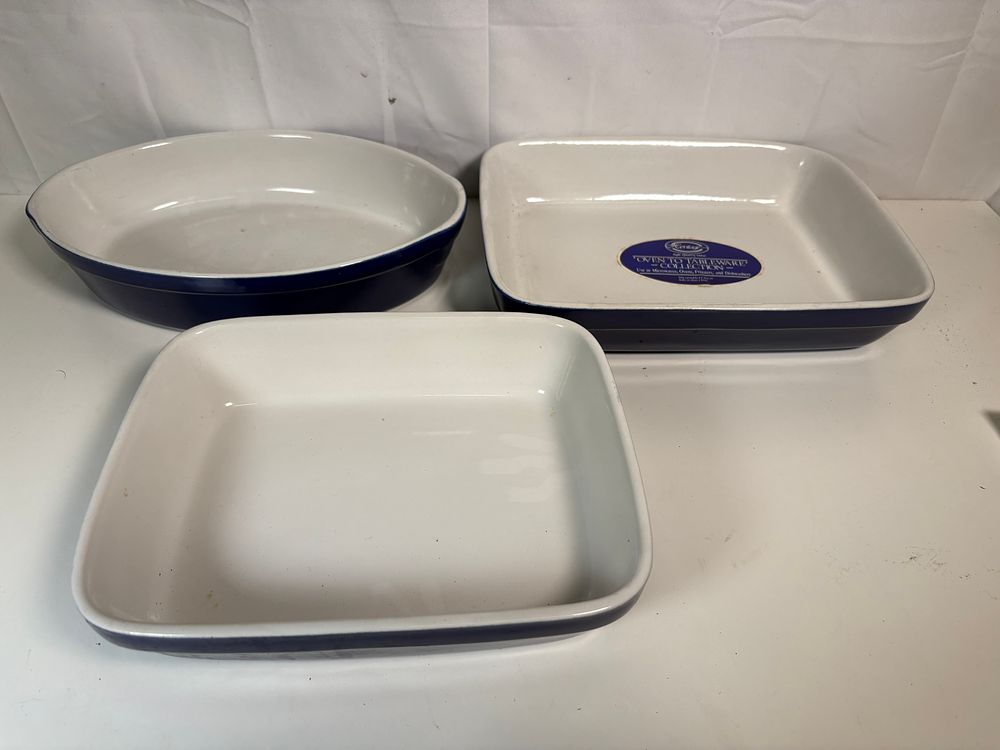 Lot 154: Three Oven to Table items