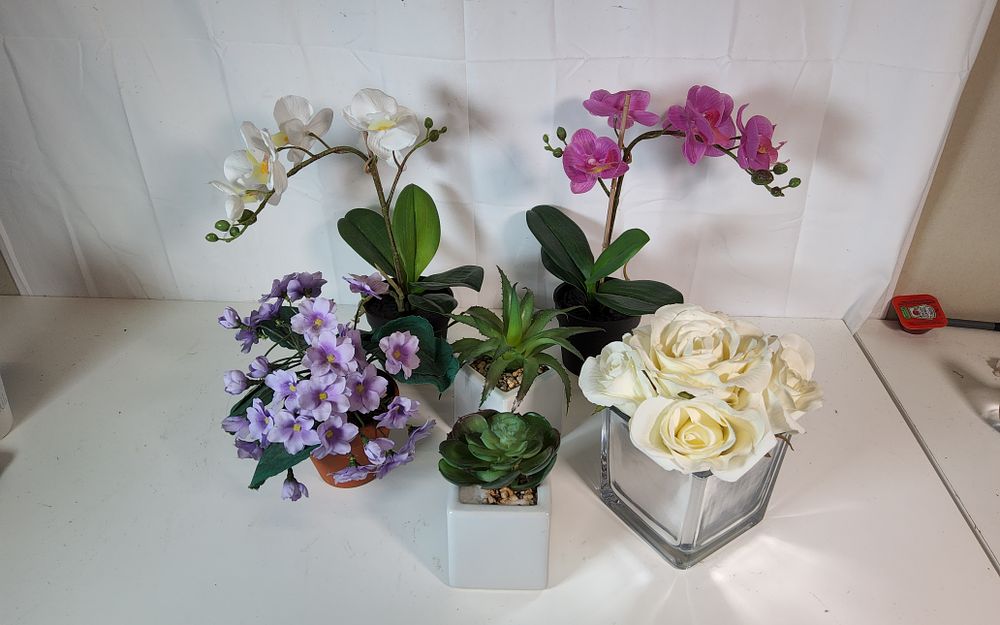 Lot 179: Collection of artifical plants