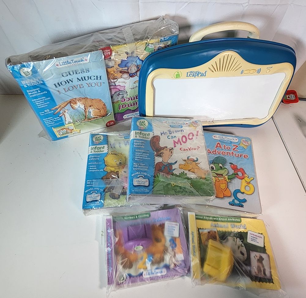 Lot 182: Leap Frog " Little Touch" Library sets and" LeapPad.
