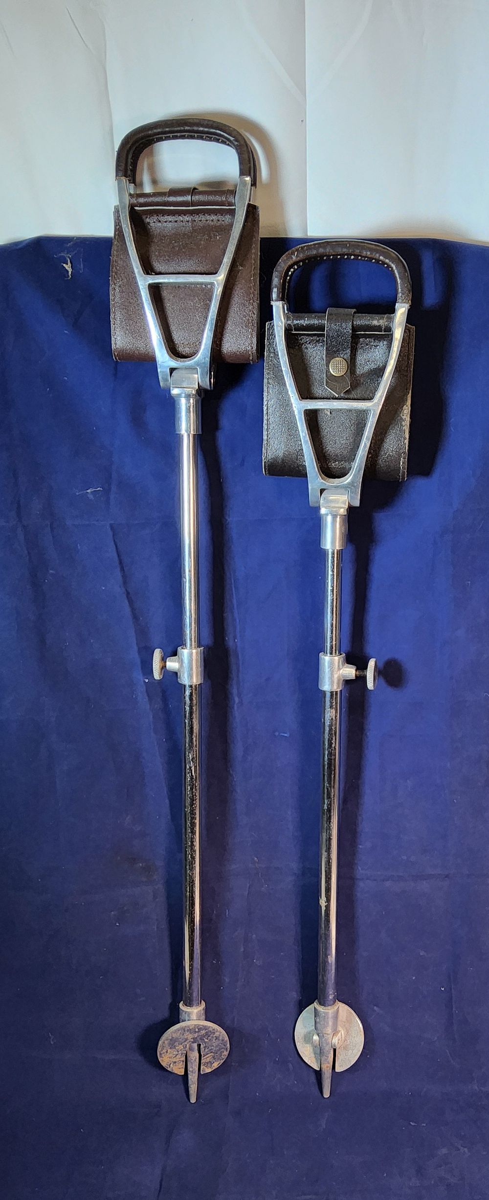 Lot 237: 2 x pair of Shooting Sticks. As pictured.