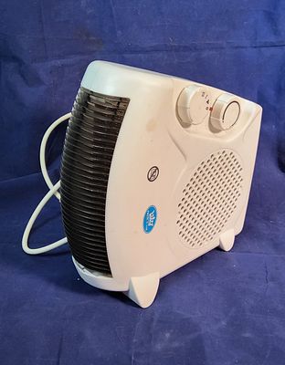 2kW upright fan heater.