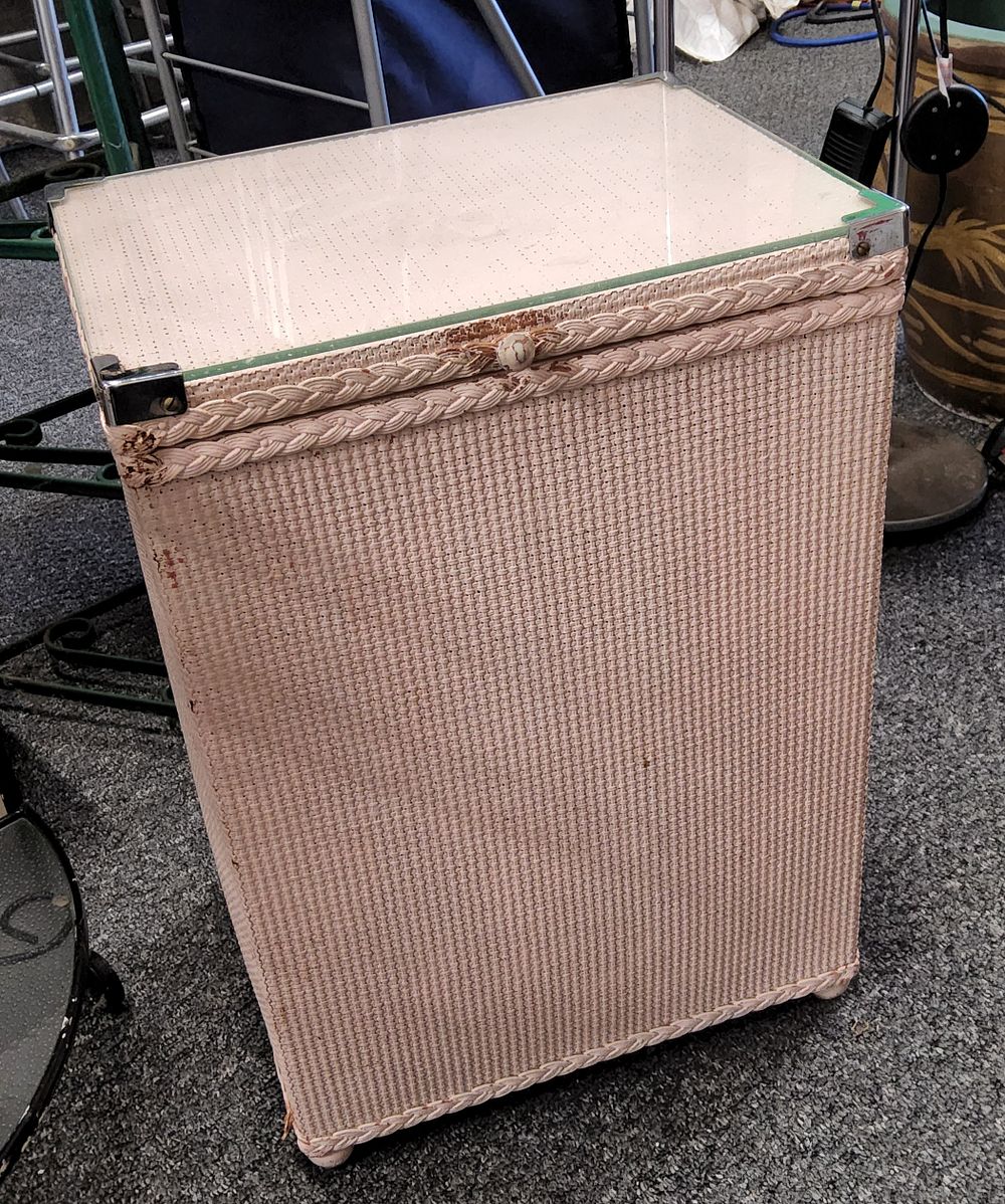 Lot 279: Lloyd Loom style Laundry Basket.