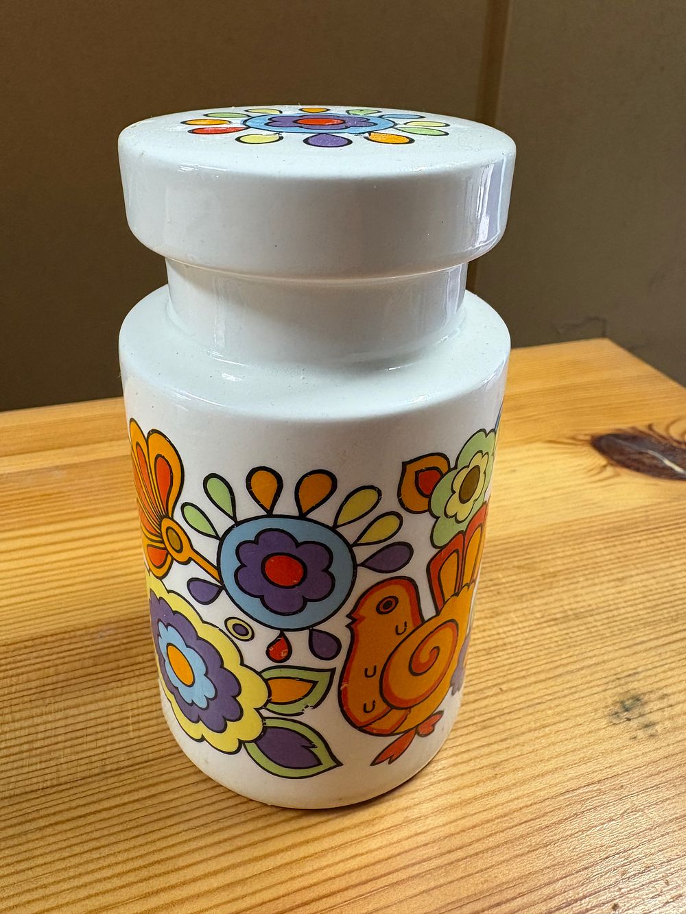 Lot 195: Lord Nelson Pottery 'Gaytime' ceramic sifter,