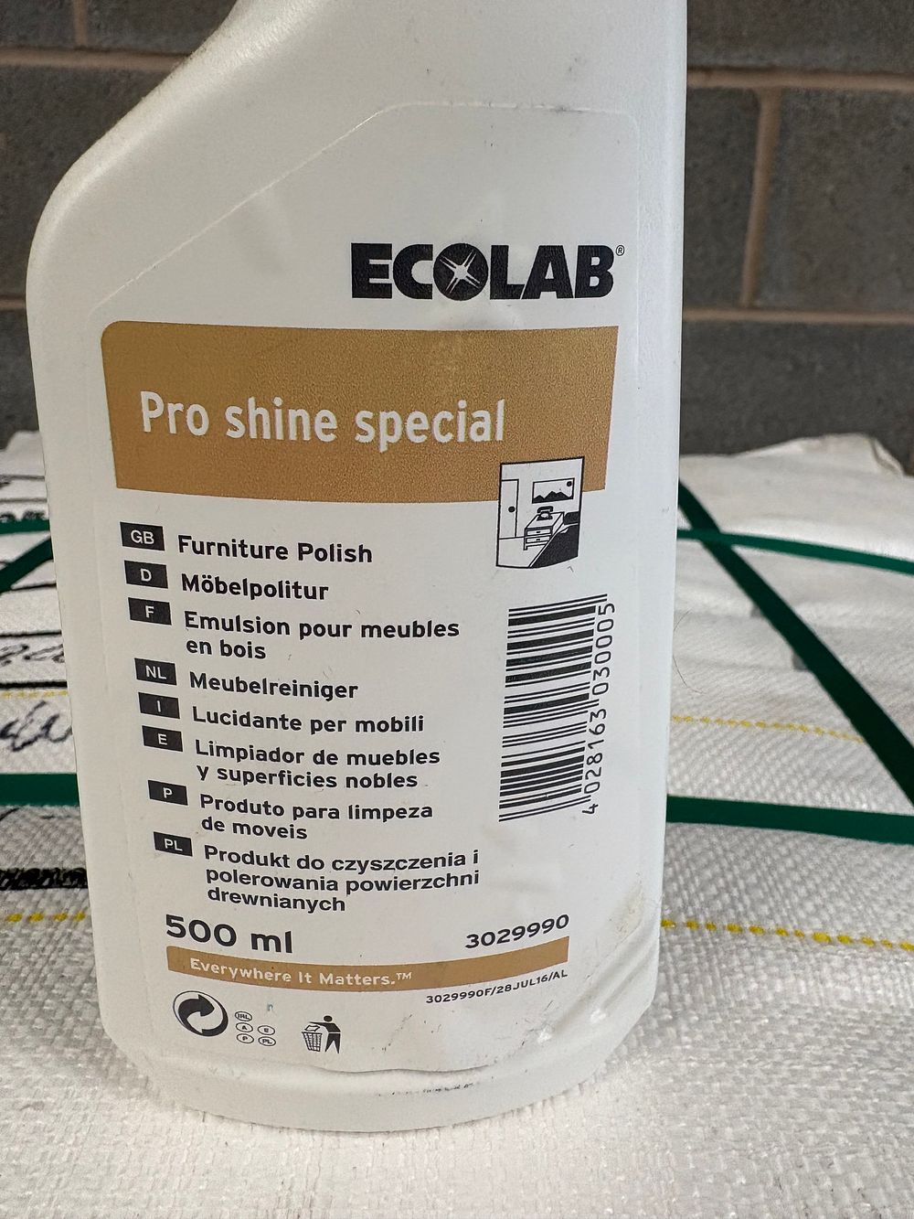 Lot 248a: 10 bottles of Eco Lab Furniture Polish