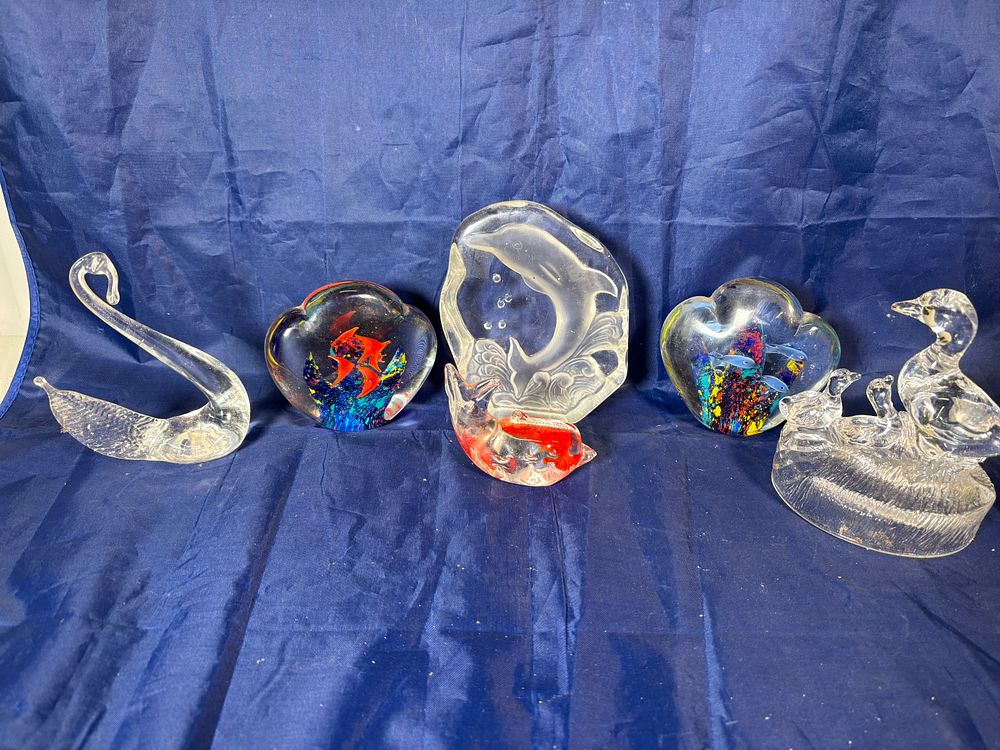 Lot 175: Selection of Glass Ornaments