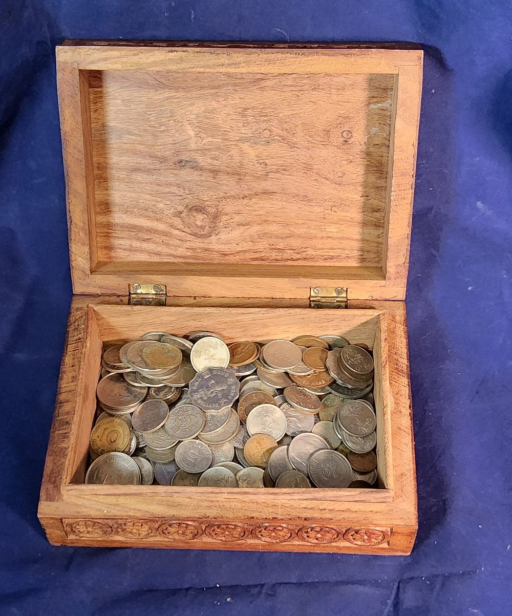 Lot 250: Box of Miscellaneous Coins. As pictured.