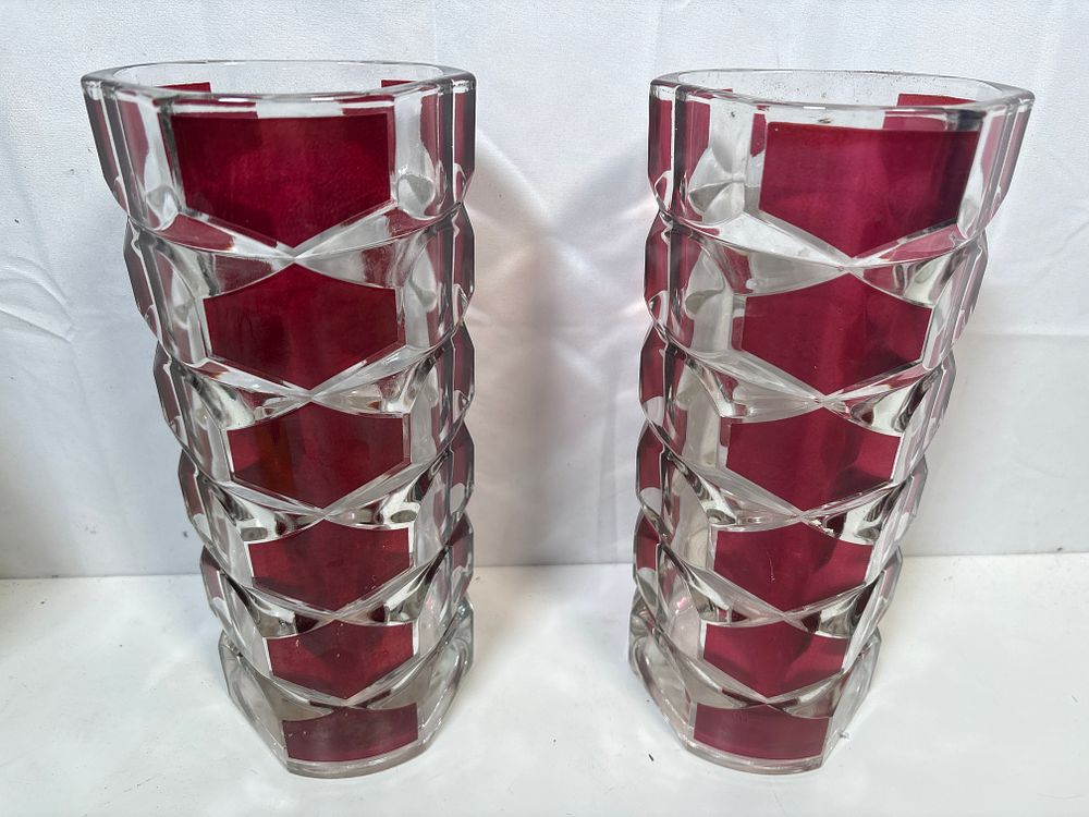 Lot 191: Pair of Large J G Durant Luminarc Vases
