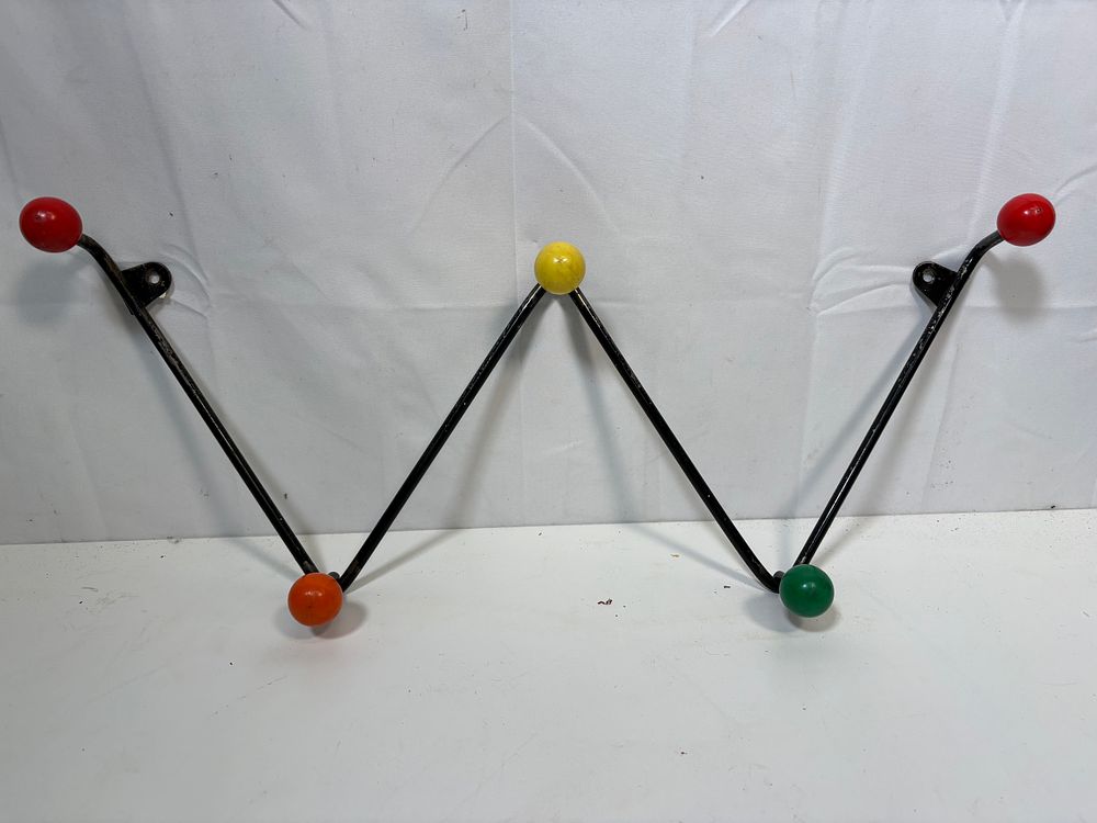 Lot 242: Vintage Mid Century Sputnik / Atomic Coat Hanger