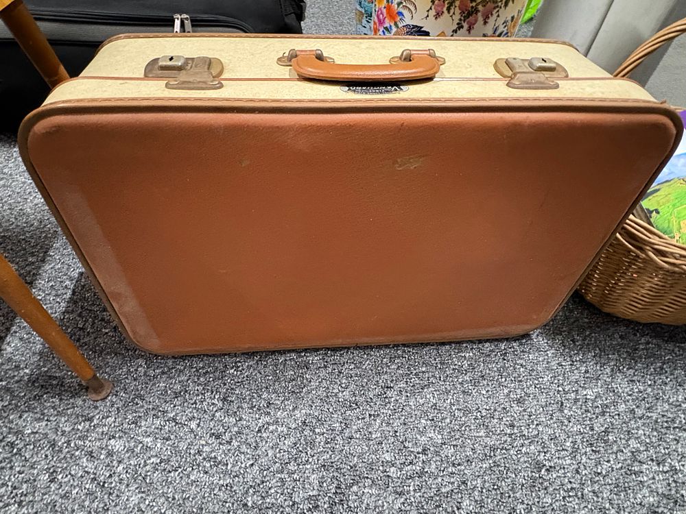 Lot 336: Cased Mystery Lot