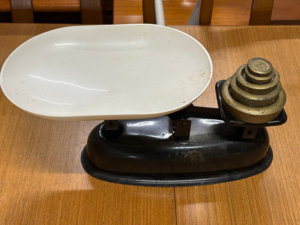 Lot 162: Set of Balance Scales and Weights