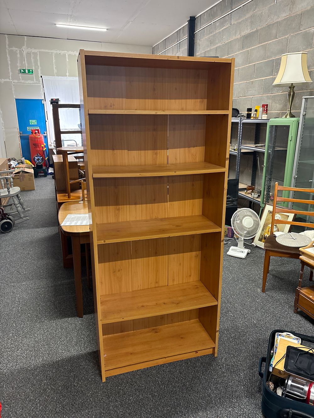 Lot 173: 6ft Tall 5 shelf Book Case