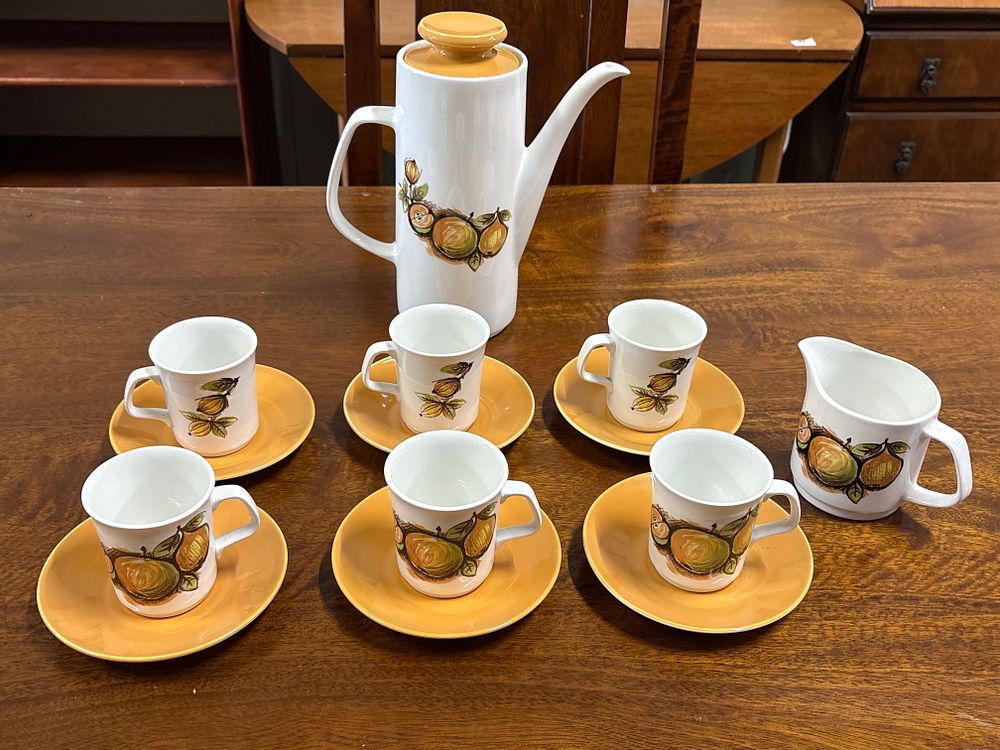 Lot 191: J&G Meakin Coffee Set
