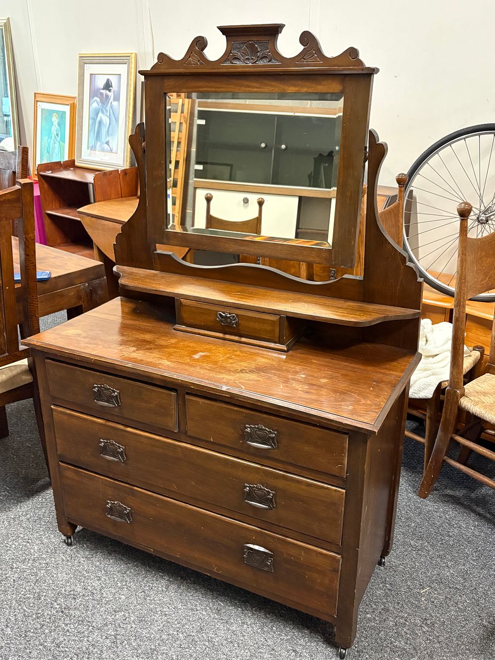Lot 205: antique dressing table, likely dating from the Victorian or Edwardian era