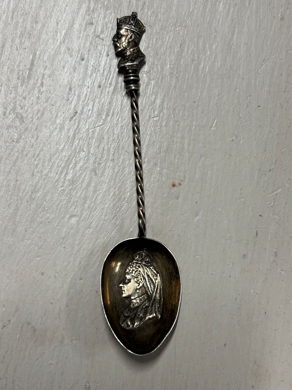 Lot 208: Birmingham Silver Spoon. Date appears to be 1901 but see hallmark