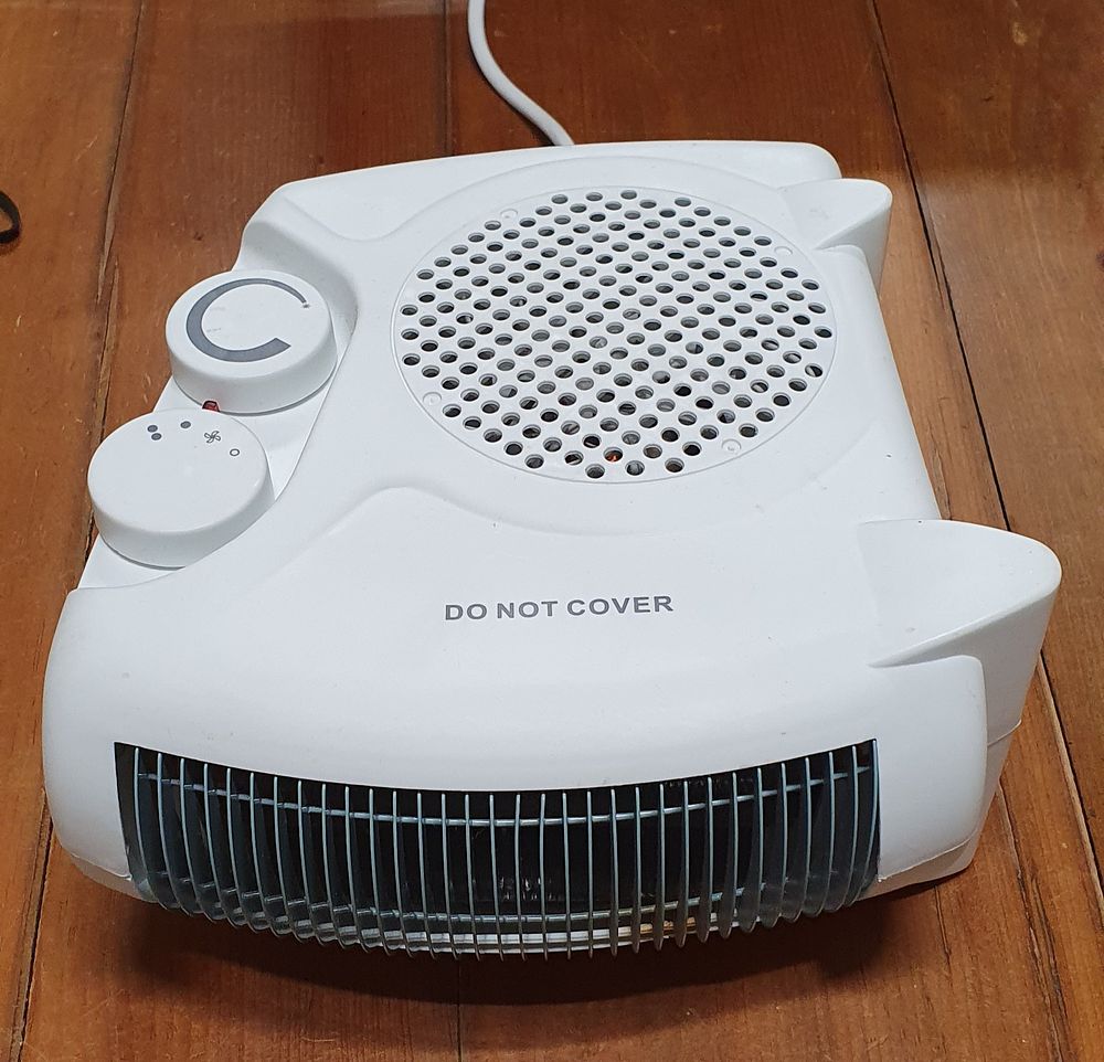 Lot 237: Small electric fan heater