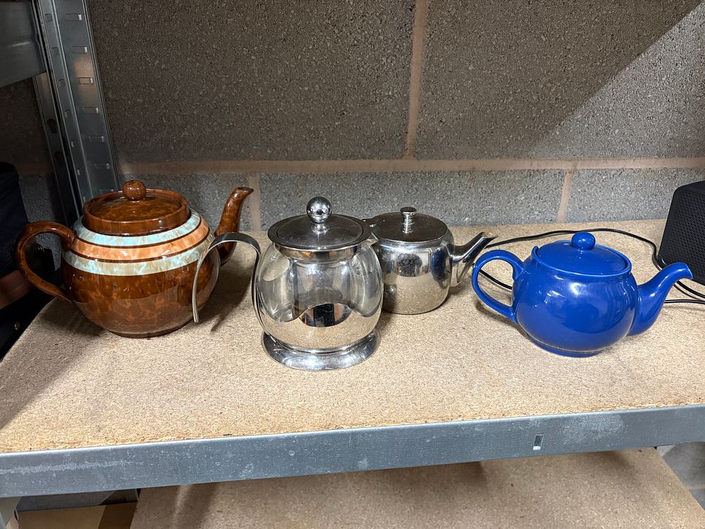 Lot 262: Teapots