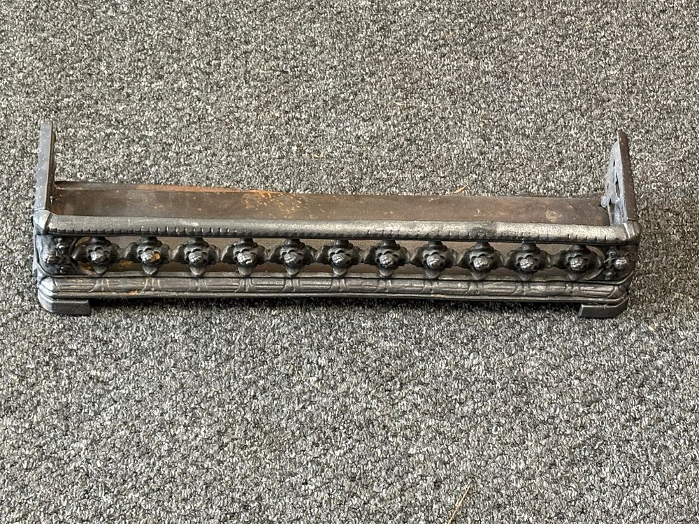 Lot 264: Vintage Cast Iron Fire Fender