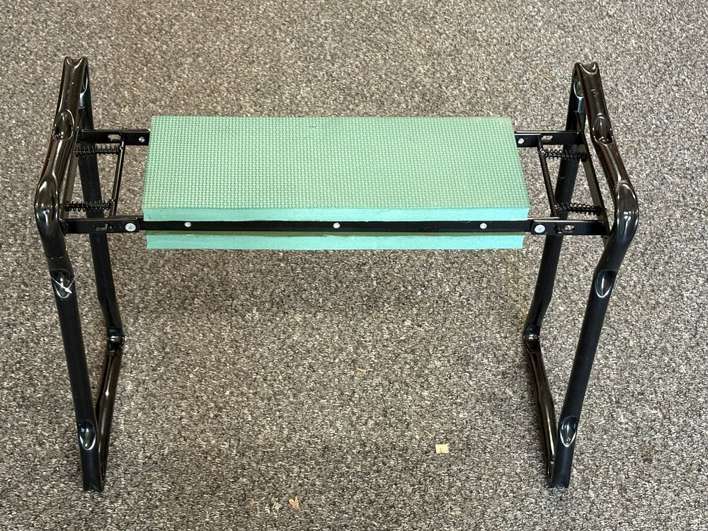 Lot 266: Gardening Kneeler / Stool