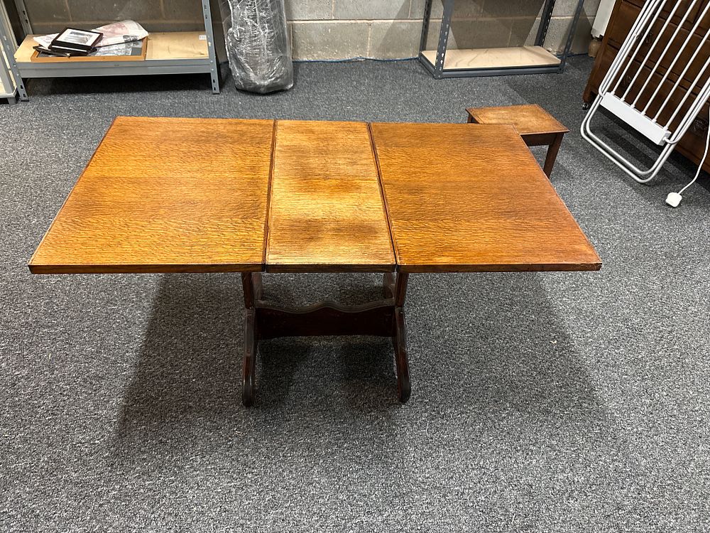 Lot 163: Antique Dropleaf Side Table / Coffee Table