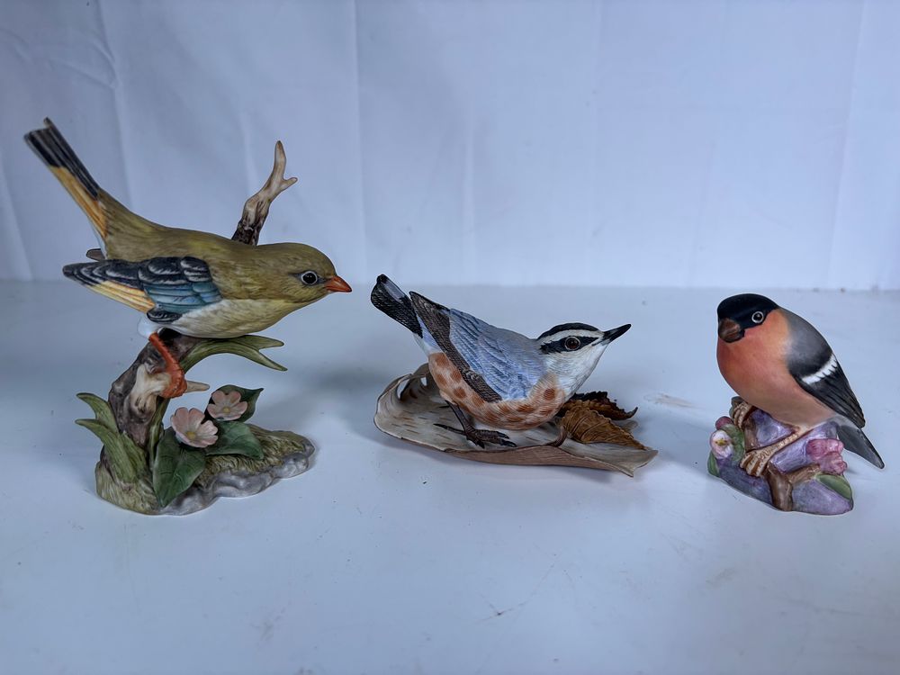 Lot 176: Three Bird Ornaments