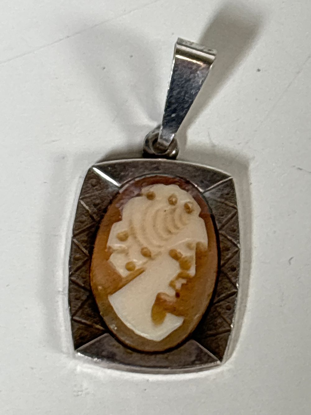 Lot 199: Sterling Silver Cameo Pendant