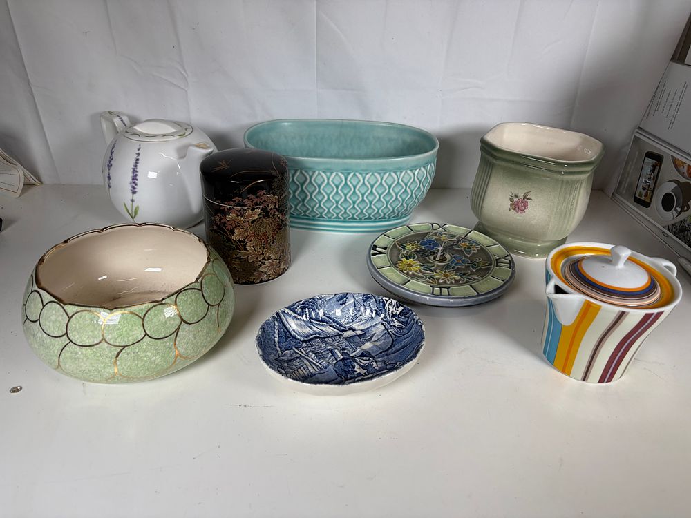 Lot 209: Selection of House Clearance Ceramics