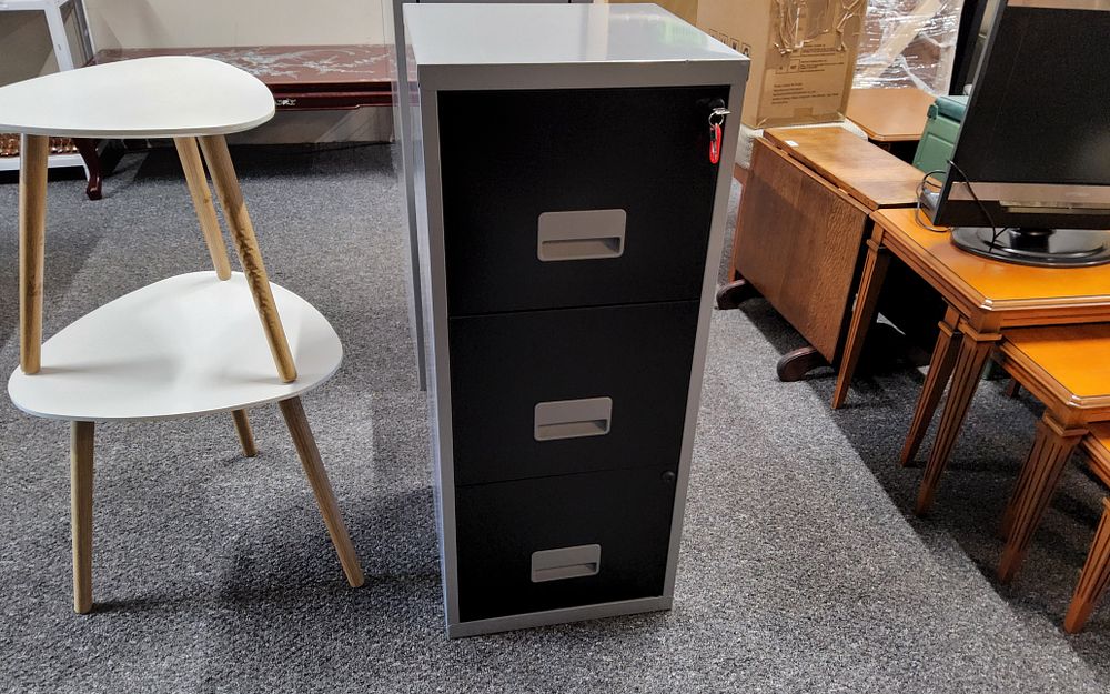 Lot 236: Filing cabinet