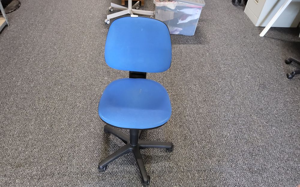 Lot 246: Office chair