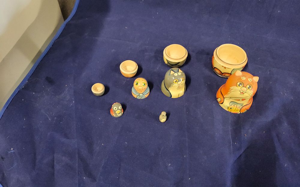 Lot 268: Russian cat dolls