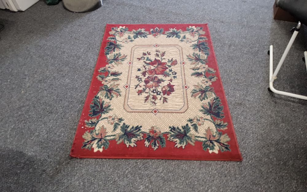 Lot 273: Rug