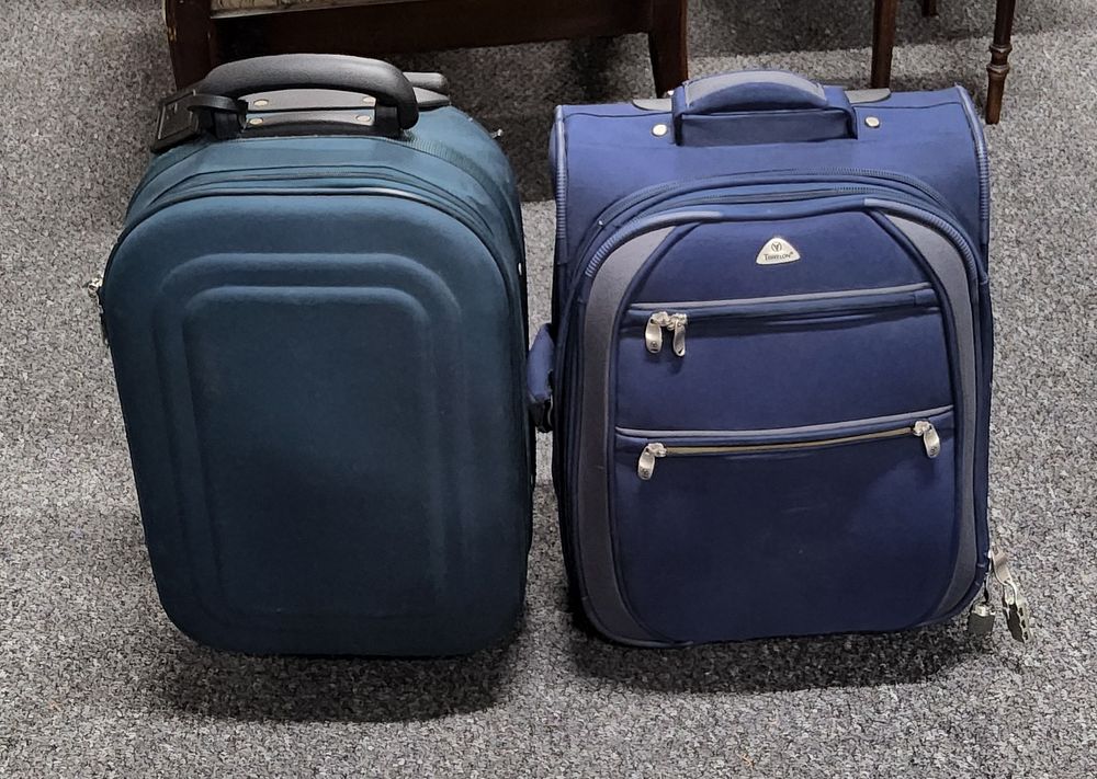 Lot 189: 2 x Small "Mystery" Cases.